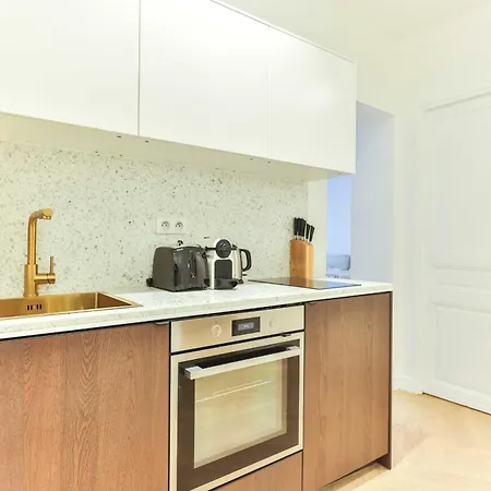 Apartment Charming 2br - 6p - Eiffel Tower Paris